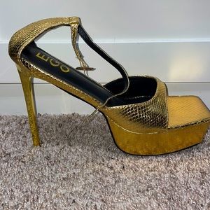 Size 11 Platform Sandal